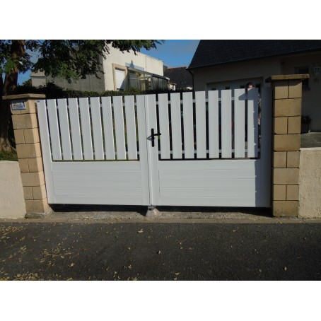 Portail cadre gainé 2 vantaux PVC blanc