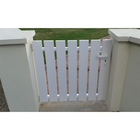 Portillon PVC avec barreaudage