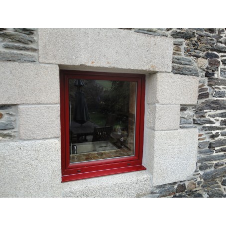Fenêtre 1 vantail en PVC de couleur rouge