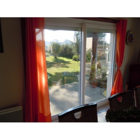 Baie vitrée en PVC de couleur blanche bis