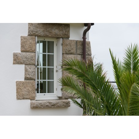 Volets pliants en PVC 4 vantaux de couleur blanche